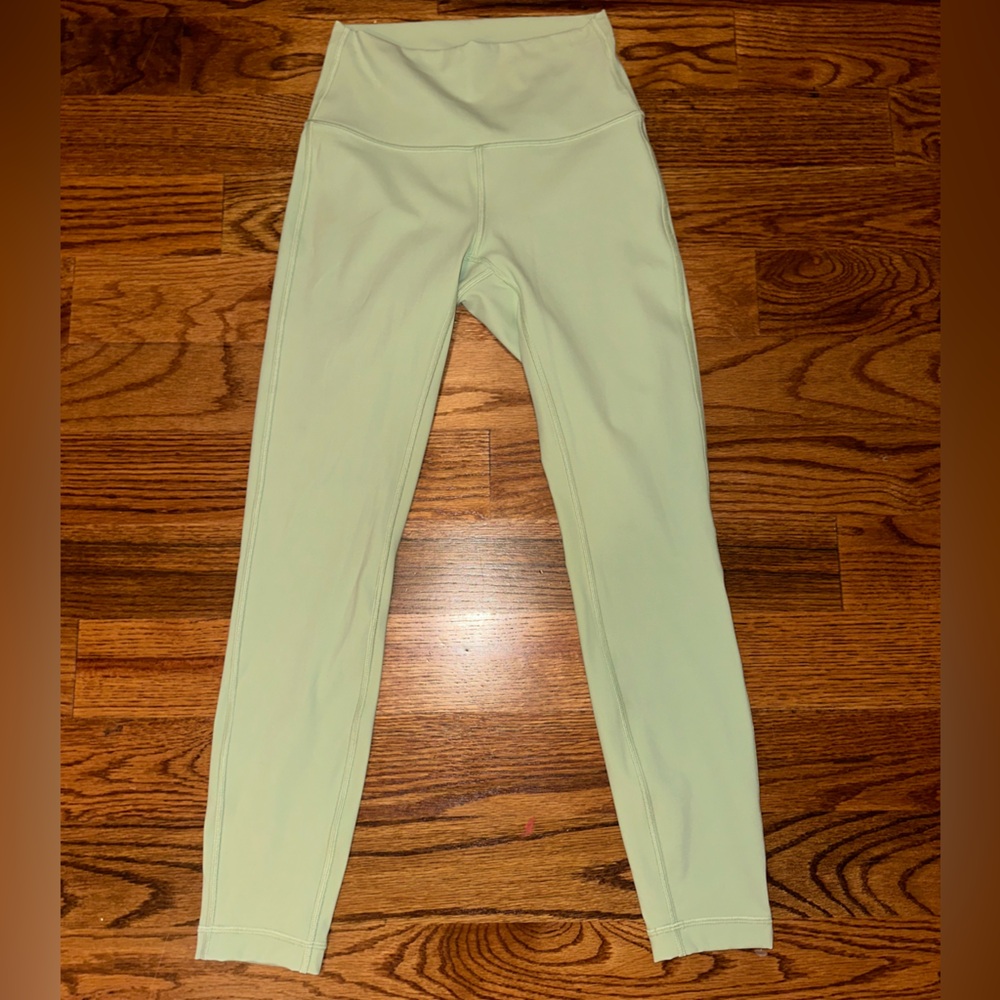 Light green lululemon leggings